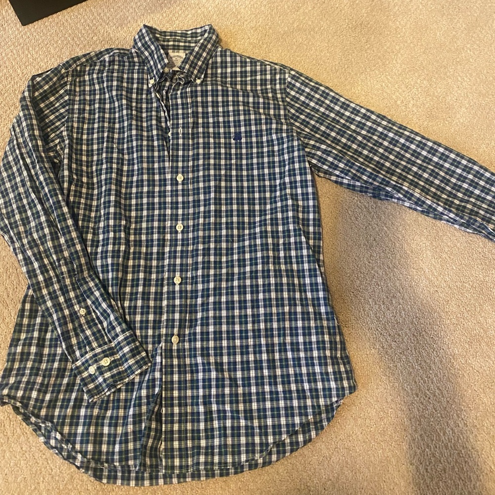 medium brooks brothers button down shirt